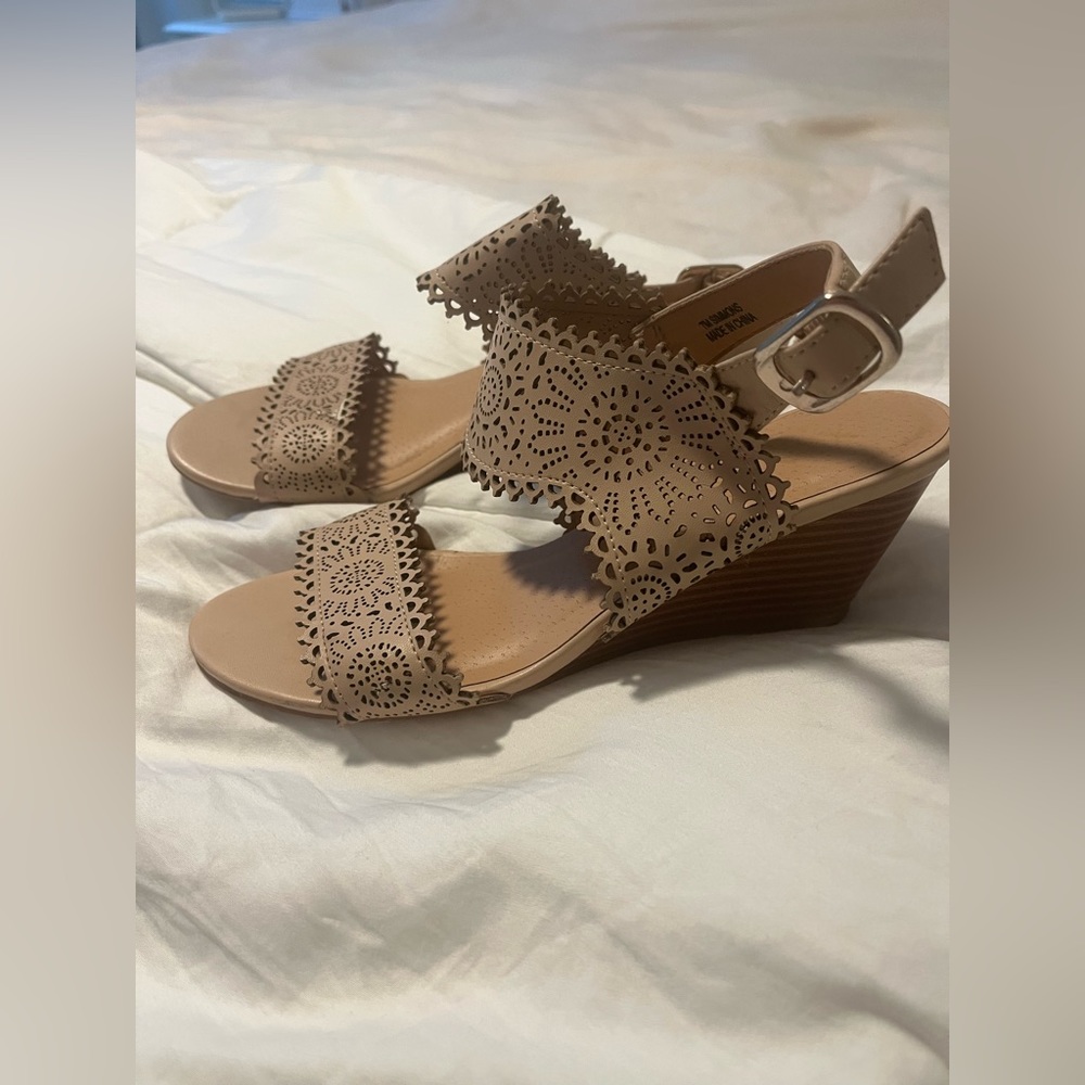 XOXO WEDGES